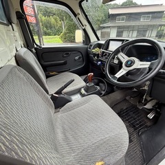 格安キャリー！車検付！エアコンパワステ付 フルセグナビ付！TV見れます！2WDのMT車⭐︎の画像