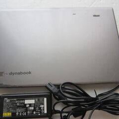 13.3型FHD液晶搭載ノートPC　東芝　Dynabook KIRA V73/TSの画像