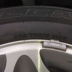 パジェロ純正ホイール＋タイヤ　1本の画像