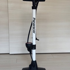 iWA ロードバイクスタンド　空気入れ付きの画像
