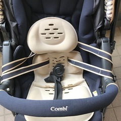 combi  ベビーカーの画像