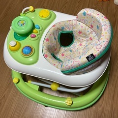 ベビーウォーカー　歩行器　　の画像
