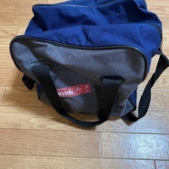 ボーリングの球の画像