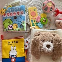 赤ちゃん　おもちゃ　布絵本　布積み木　歯固め　ラトル　ボール　の画像