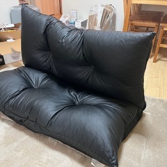 フロアソファ 無料で差し上げます
の画像