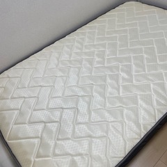 セミダブル　コイルマットレスの画像
