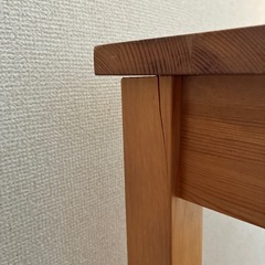 木製テーブル　傷みありの画像