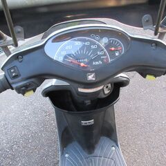 ディオ6　DIO　エンジンオイル新品　シルバー　4スト　原付バイクの画像