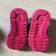 ニューバランスのキッズシューズの画像
