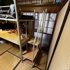 ロフトベッド（デスク付き）の画像