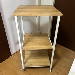 キッチン収納棚の画像