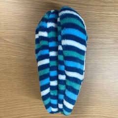 【新品】ルームシューズ トイ・ストーリー 15～19㎝　コストコ もこもこの画像