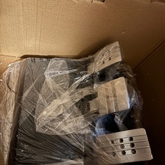 Thrustmaster GT Racing Wheelとレーシングシートのセット。 の画像