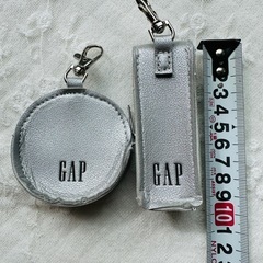 GAP コインケース　リップケース　小銭入れ　口紅入れ　の画像