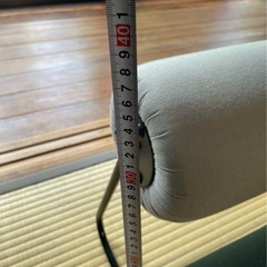 ☆実用品　座椅子　二脚　グレーとブラック　座椅子　少しシミあり　座面55cmの画像