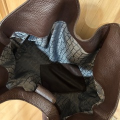 TRUSSARDI トラサルディトートバッグ　肩掛け可能 の画像
