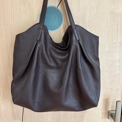 TRUSSARDI トラサルディトートバッグ　肩掛け可能 の画像