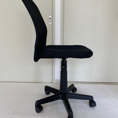 【お買い得】オフィスチェア（黒メッシュ／高さ調整可）の画像