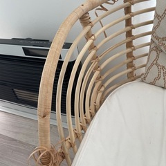 (今月いっぱい)IKEA ラタンパーソナルチェア+クッションx2の画像