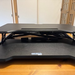 昇降デスク、スタンディングデスクの画像