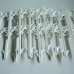ガーデニング用柵 8本セット（未使用）の画像