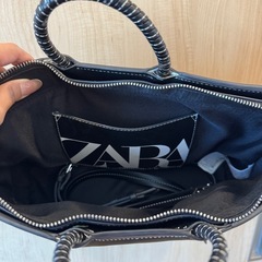 ZARAバッグの画像