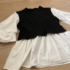 取引中！未着用　丸襟　Mサイズ　フリルの画像