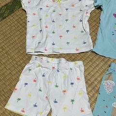 女の子パジャマの画像
