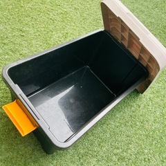 大きめのコンテナボックスの画像