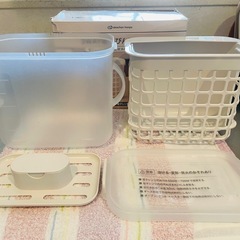 3WAY哺乳びん消毒ケースの画像