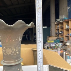 置く銅の瓶の画像