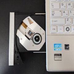 美品東芝Dynabook パーツ取り液晶キーボード他バラ売り相談可能、メモリ8GB HDD交換済、使用感ない美品ですが到着時にケーブル外れ有りの画像