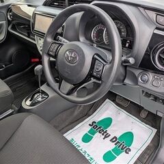 安心の１年保証付き 距離無制限！中古車販売 カーメル福島本店 　令和２年　 トヨタ　ヴィッツ 　53000㌔の画像