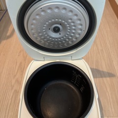 お値下げ可能です タイガーマイコン炊飯器5.5合 の画像