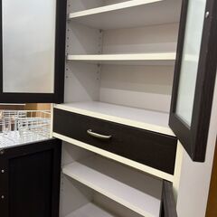 【リユ-スのサカイ広島石内店】ジモティ割！2枚扉食器棚/クリ-ニング済み/HG-7174/広島市 家具　佐伯区 家具　南区 家具　西区 家具　東区 家具　中区 家具　安佐南区 家具　安佐北区 家具　安芸区 家具　府中町 家具　海田町 家具　熊野町 家具　坂町 家具　廿日市市 家具の画像