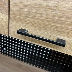 【リユ-スのサカイ広島石内店】ジモティ割！2枚扉食器棚/クリ-ニング済み/HG-7176/広島市 家具　佐伯区 家具　南区 家具　西区 家具　東区 家具　中区 家具　安佐南区 家具　安佐北区 家具　安芸区 家具　府中町 家具　海田町 家具　熊野町 家具　坂町 家具　廿日市市 家具の画像