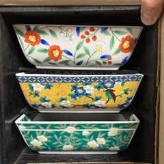 有田焼　吾山窯　三段盛鉢セットの画像
