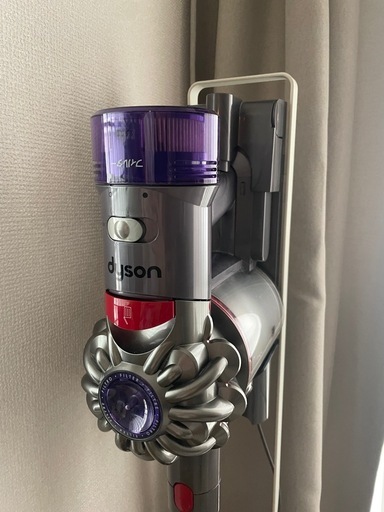 dyson slim v8 fluffy+ ダイソン
