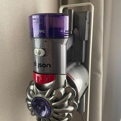 dyson slim v8 fluffy+ ダイソン
の画像