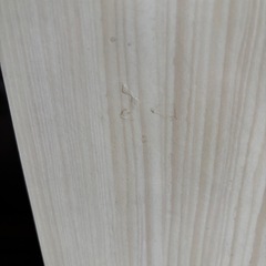 木目鏡面テーブルの画像