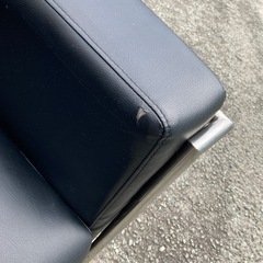 黒1人掛けソファーの画像
