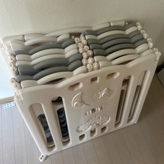 ベビーサークルの画像