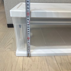 取引中 衣装ケースの画像