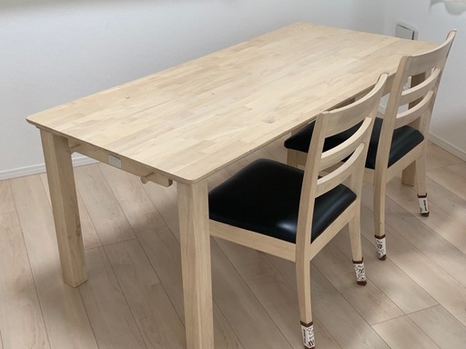 4人用　ダイニングテーブル