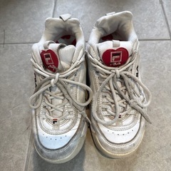 FILA バレンタイン限定スニーカーの画像