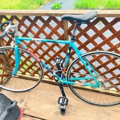 クロスバイク　ピストバイクの画像
