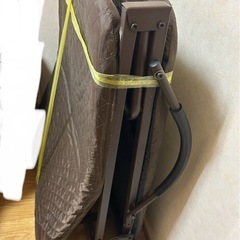 折り畳みベットの画像