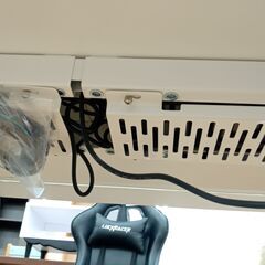 ★リユースのサカイ春日部店★KJ11732 FLEXISPOT 電動昇降デスク ホワイト H65～126×W120×D60 クリーニング済みの画像