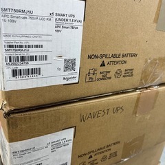 【新品未使用】シュナイダーエレクトリック社製　ラックマウント型無停電電源装置（UPS）の画像