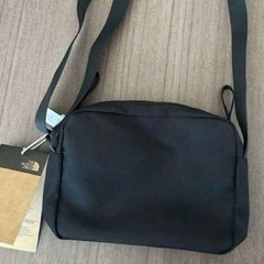 THE NORTH FACE 新品です‼️　ノースフェイス　ショルダーバッグ🤗の画像